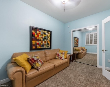 3313 Sunset Key Circle - Photo Thumbnail 6
