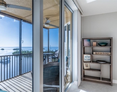 3313 Sunset Key Circle - Photo Thumbnail 23