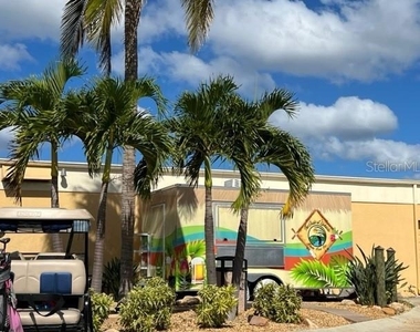 17849 Hibiscus Cove Court - Photo Thumbnail 32