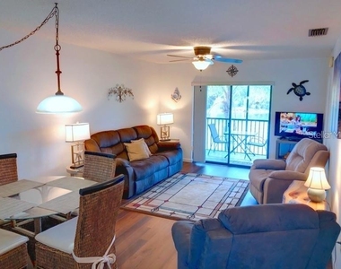 4056 Oakview Drive - Photo Thumbnail 4