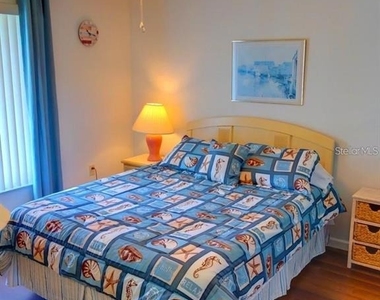 4056 Oakview Drive - Photo Thumbnail 5