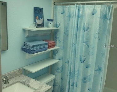 4056 Oakview Drive - Photo Thumbnail 10