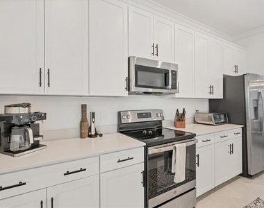 14680 Sycamore Court - Photo Thumbnail 9