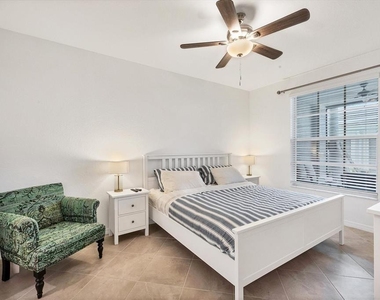 12390 Wellen Golf Street - Photo Thumbnail 17