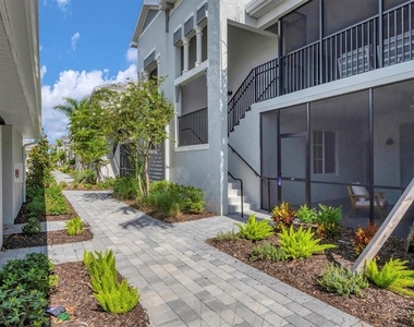 12390 Wellen Golf Street - Photo Thumbnail 1