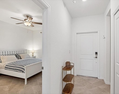 12390 Wellen Golf Street - Photo Thumbnail 16