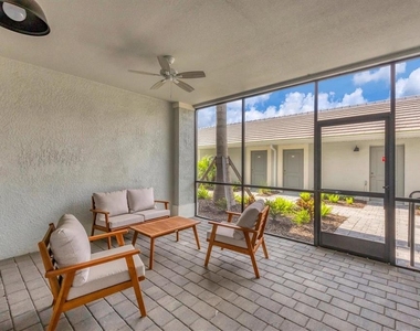 12390 Wellen Golf Street - Photo Thumbnail 2