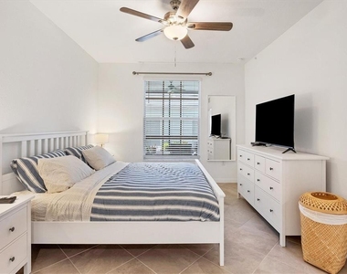 12390 Wellen Golf Street - Photo Thumbnail 18
