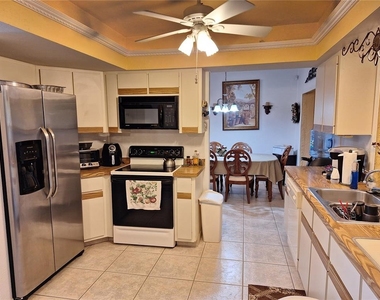 2223 Tinker Street - Photo Thumbnail 4