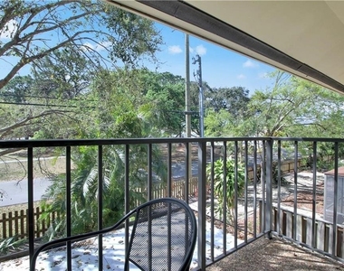 525 Parkdale - Photo Thumbnail 17