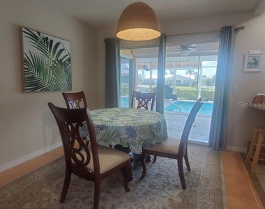 423 Matares Drive - Photo Thumbnail 8
