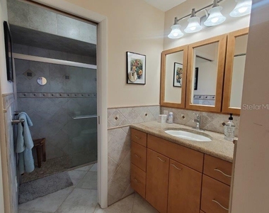 423 Matares Drive - Photo Thumbnail 14
