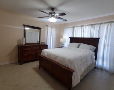 423 Matares Drive - Photo Thumbnail 16