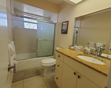423 Matares Drive - Photo Thumbnail 17