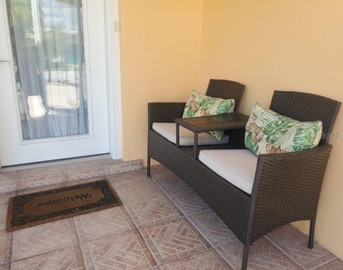 423 Matares Drive - Photo Thumbnail 4
