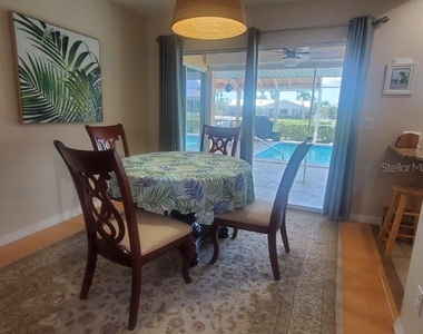 423 Matares Drive - Photo Thumbnail 9