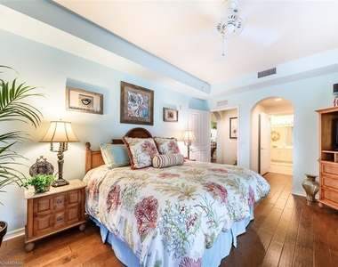 5119 Melbourne Street - Photo Thumbnail 3