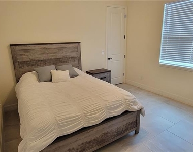 13376 Yager Lane - Photo Thumbnail 16