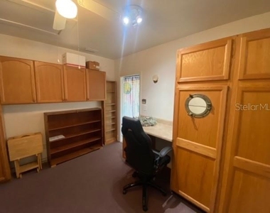 18058 Avonsdale Circle - Photo Thumbnail 16