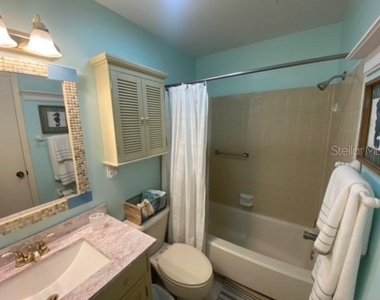 18058 Avonsdale Circle - Photo Thumbnail 9