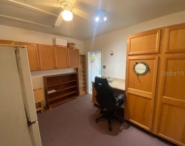 18058 Avonsdale Circle - Photo Thumbnail 15