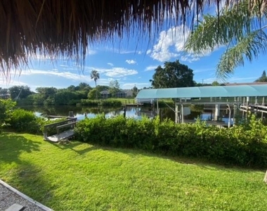 18058 Avonsdale Circle - Photo Thumbnail 27