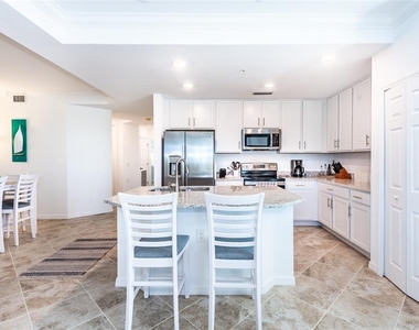 14051 Heritage Landing Boulevard - Photo Thumbnail 11
