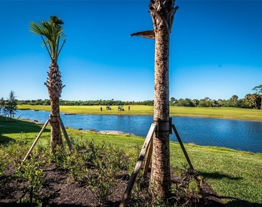 14051 Heritage Landing Boulevard - Photo Thumbnail 31