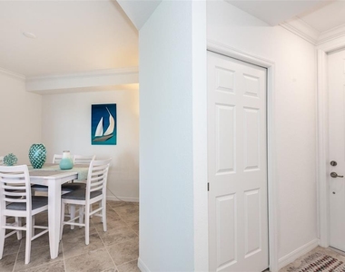 14051 Heritage Landing Boulevard - Photo Thumbnail 40