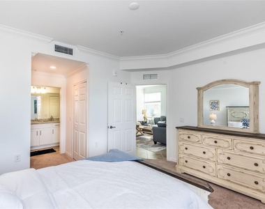 14051 Heritage Landing Boulevard - Photo Thumbnail 25