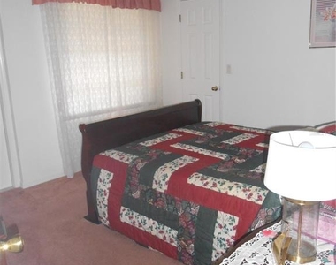 21239 Gaylord Avenue - Photo Thumbnail 16