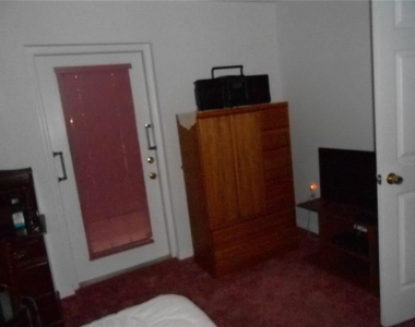 21239 Gaylord Avenue - Photo Thumbnail 14