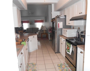 21239 Gaylord Avenue - Photo Thumbnail 4