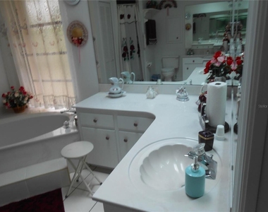 21239 Gaylord Avenue - Photo Thumbnail 11