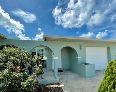 129 Cousley Drive Se - Photo Thumbnail 1