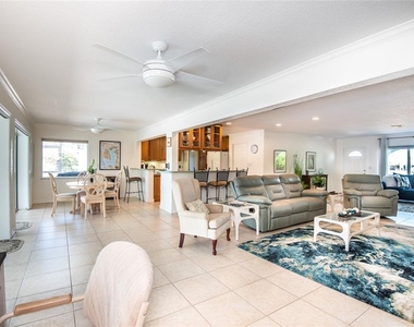 129 Cousley Drive Se - Photo Thumbnail 9