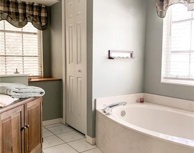 1000 Chevy Chase Street - Photo Thumbnail 28