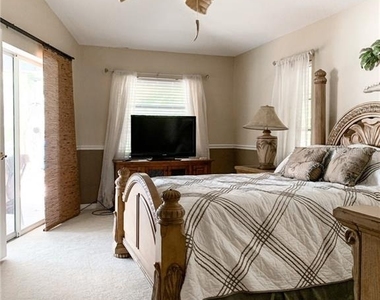 1000 Chevy Chase Street - Photo Thumbnail 31