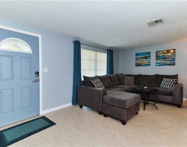 18289 Wolbrette Circle - Photo Thumbnail 8