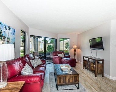2601 W Marion Avenue - Photo Thumbnail 6