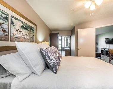 2601 W Marion Avenue - Photo Thumbnail 19
