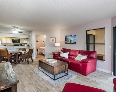 2601 W Marion Avenue - Photo Thumbnail 4