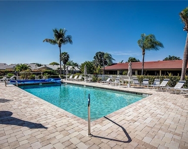 2601 W Marion Avenue - Photo Thumbnail 2