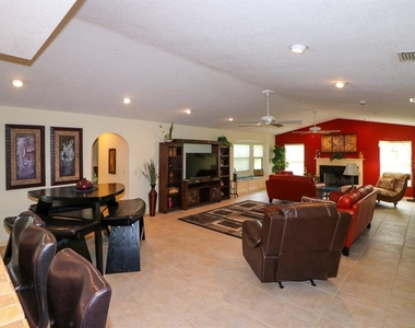 5087 Silver Bell Drive - Photo Thumbnail 8