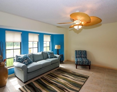 5087 Silver Bell Drive - Photo Thumbnail 5