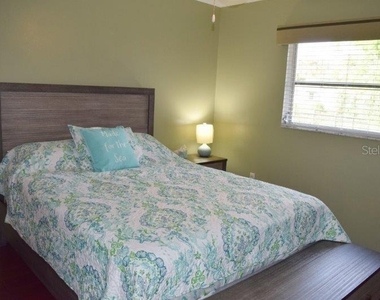 18608 Alphonse Circle - Photo Thumbnail 5