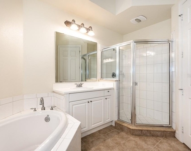 97 Vivante Boulevard - Photo Thumbnail 27