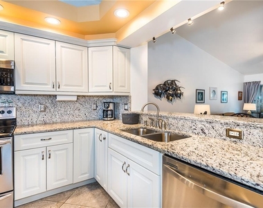 11644 Sw Egret Circle - Photo Thumbnail 14
