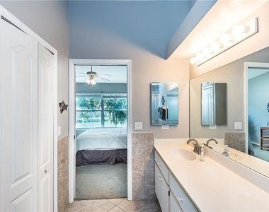 11644 Sw Egret Circle - Photo Thumbnail 32