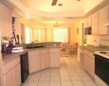 212 Boa Vista Street - Photo Thumbnail 1